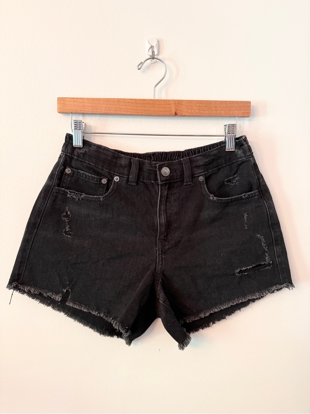 Aerie Daydream Distressed Black Denim Shorts‎ Size Small NWT